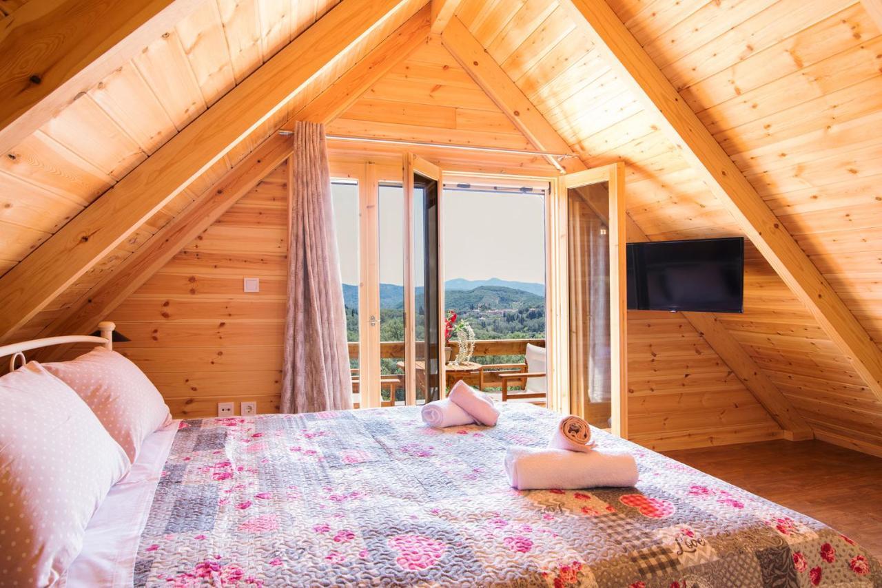 Romantic Tree House Kato Pavliana Exterior photo