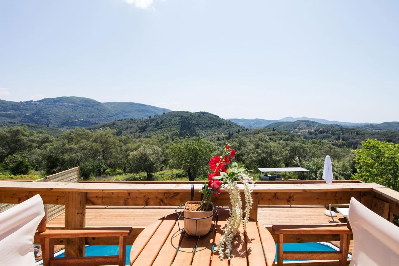 Romantic Tree House Kato Pavliana Exterior photo