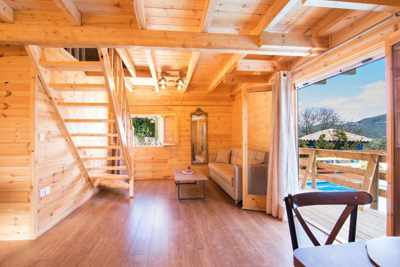Romantic Tree House Kato Pavliana Exterior photo