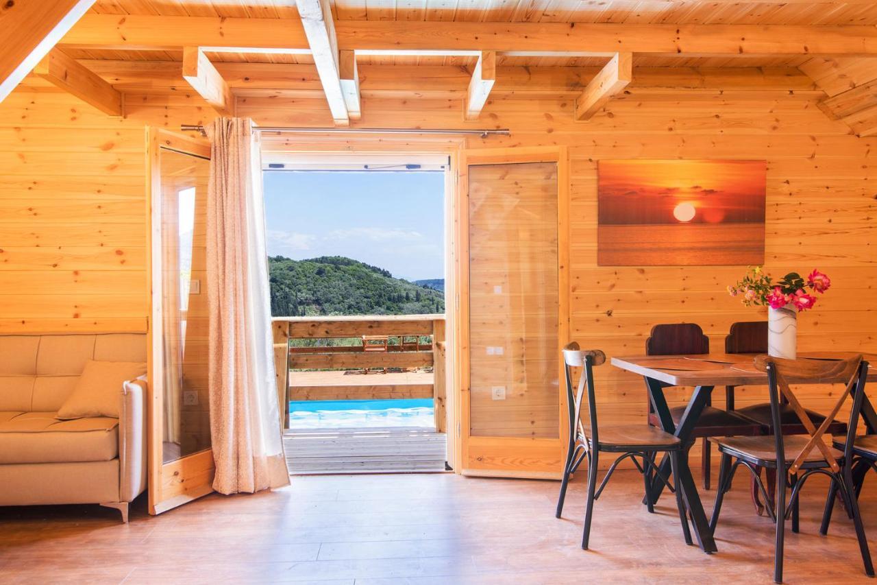 Romantic Tree House Kato Pavliana Exterior photo